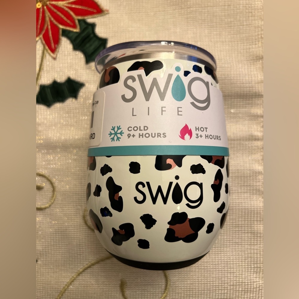Swig ♥️🤎🖤 - Picture 2 of 8